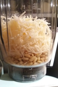 Pine_nuts_parmigiano